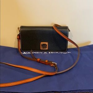 💥Dooney & Bourke crossbody Bag